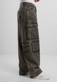 Karl Kani OG BAGGY - Vaqueros boyfriend - grey