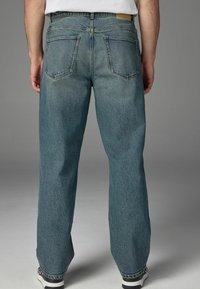 Next VINTAGE STRETCH AUTHENTIC - Traperice opuštenog kroja - blue tint