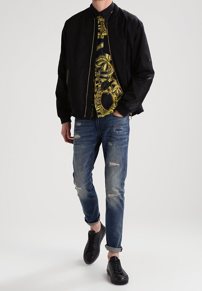 Chemise Tenue Versace Homme Versace Chemise En Soie à Imprimé