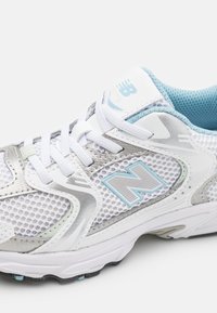 New Balance 530 UNISEX - Zapatillas - white