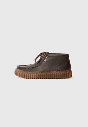 TORHILL HI - Casual lace-ups - dark brown