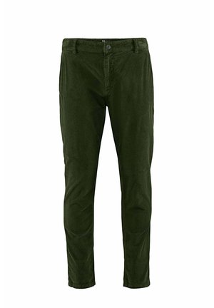 Pantaloni in velluto a coste verde scuro con chiusura a bottone e passanti per cintura, mostrati su sfondo bianco.