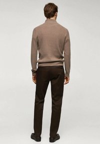 Mango Pullover - sand