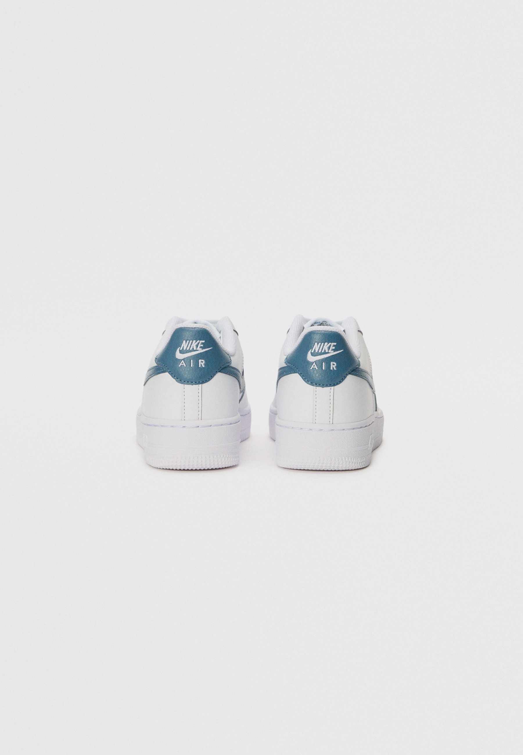 nike air force 1 white thunderstorm