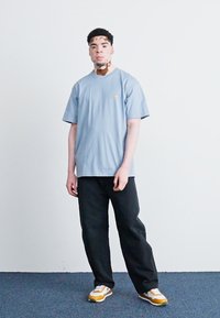 Thumbnail Image 2
