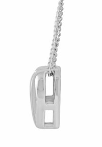 Collana con ciondolo in argento raffigurante una lettera "H" a blocchi, con finitura lucida e catena a maglie. Il ciondolo presenta sezioni ritagliate.