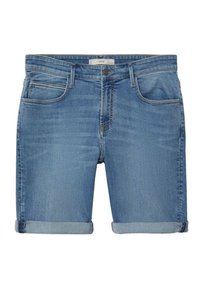 Shorts en denim bleu avec revers roulés, poches avant, passants de ceinture et fermeture à bouton.