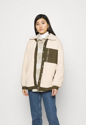 FQVIVI - Light jacket - birch/olive