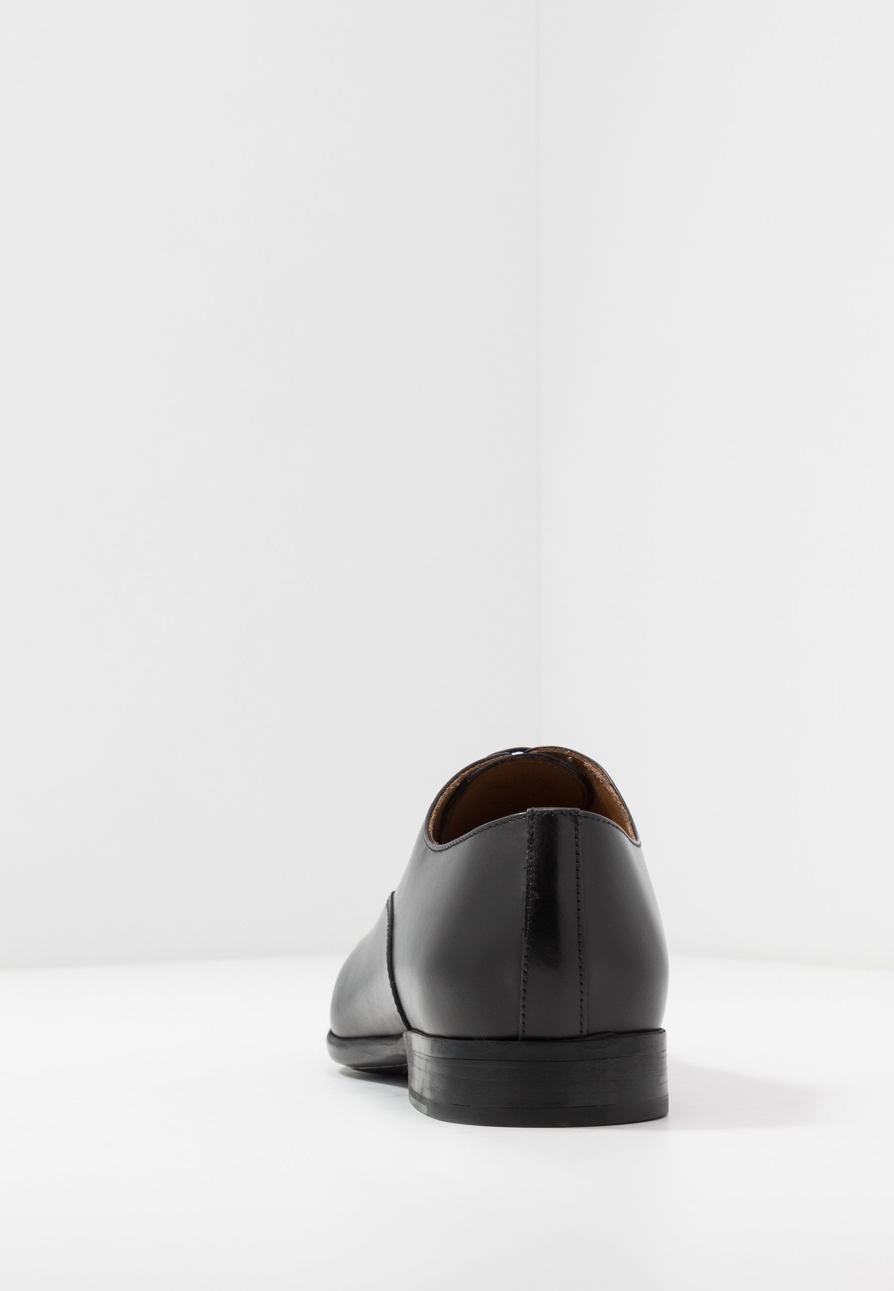 Doucal's PISA Pensko med snøring nero Zalando.no Doucal's Pensko cognac Zalando.no