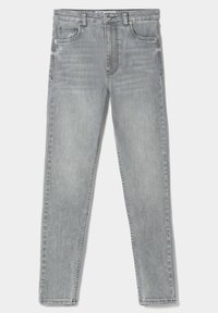 Jeans de mezclilla gris deslavado con pierna recta, diseño de cinco bolsillos, cierre de cremallera y detalles de costura a lo largo de las costuras.