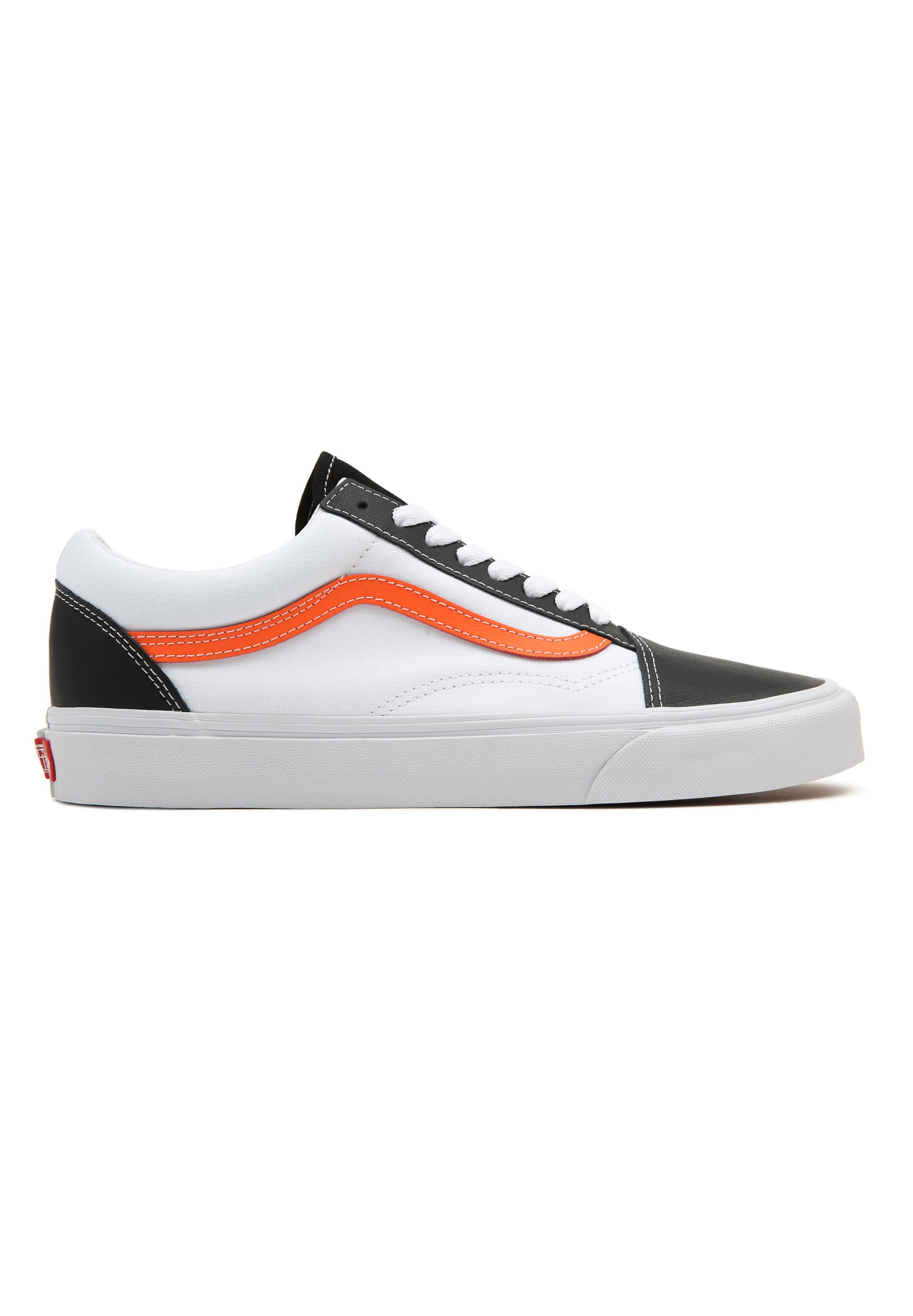 vans sport black classic white