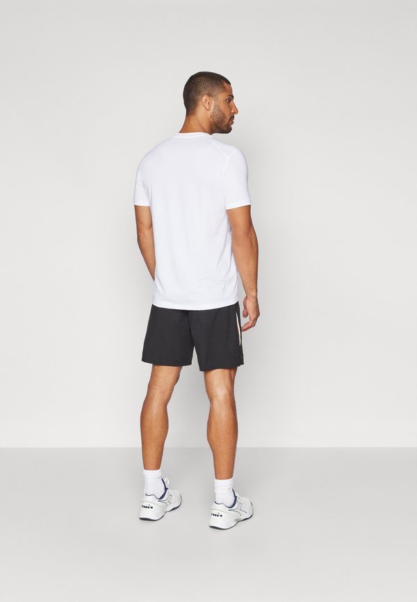 SCORE - Sports shorts4