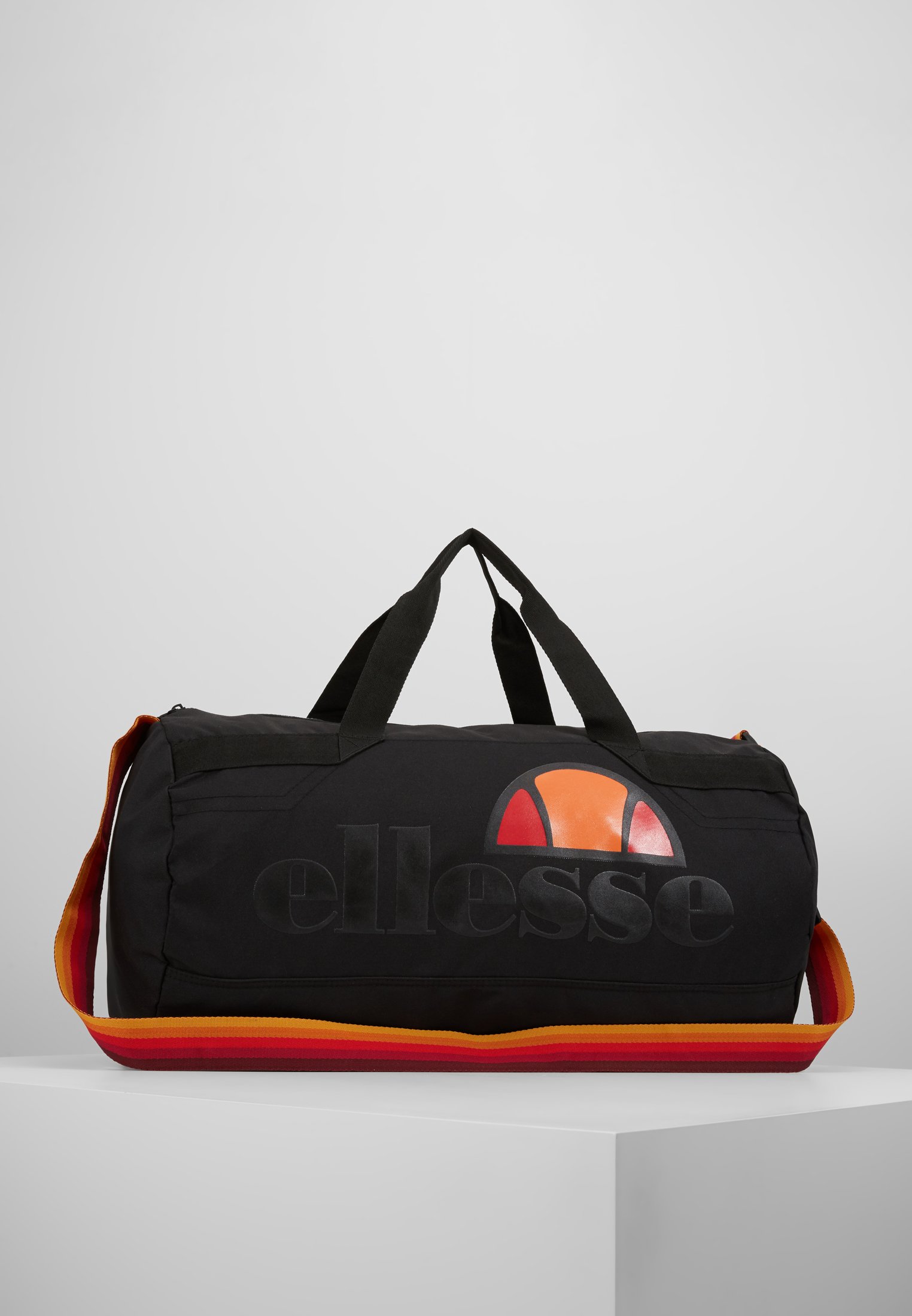 ellesse sports bag