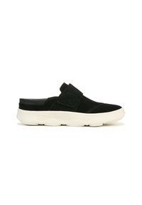 Chausson en suède noir à enfiler avec une sangle en Velcro, semelle en caoutchouc blanc, forme arrondie et détails de couture subtils. Conçu pour le confort et la praticité.