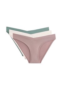 Drie paar damesonderbroekjes in lavendel, lichtgroen en off-white. Gemaakt van zachte stof met een eenvoudig, naadloos ontwerp en elastische tailles.