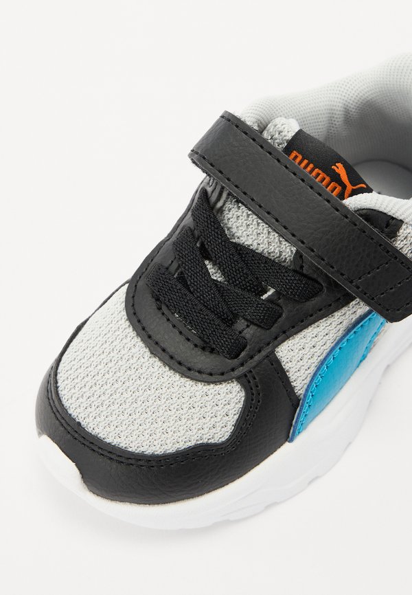 TRINITY LITE UNISEX - Trainers4