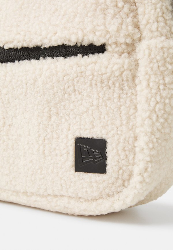 BORG CAMERA BAG UNISEX - Cross body bag3