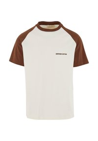 Thumbnail Image 5