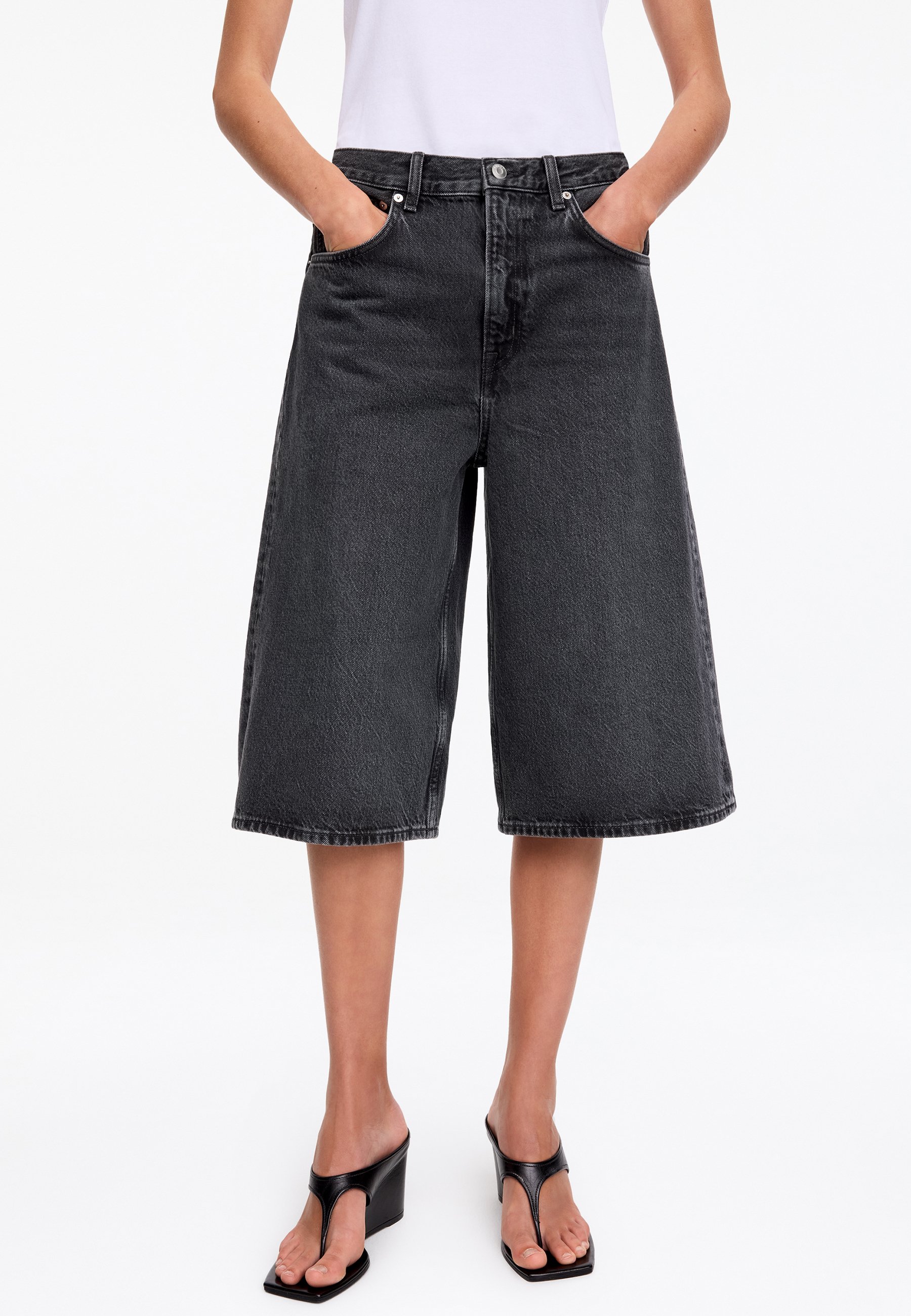 ARKET Džinsiniai šortai - black/juoda - Zalando.lt