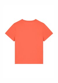 T-Shirt mit kurzen Ärmeln aus hellkorallenfarbener Baumwolle. Einfaches Rundhalsdesign, glatte Textur, ohne Muster oder Verzierungen, sauber geschnitten.