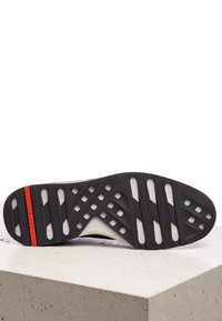 Lloyd AUGUSTINO - Trainers - braun