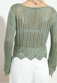 Trendyol Sweter