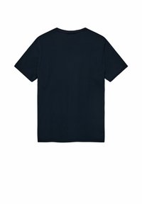 Tamsiai mėlyna t-shirt su trumpomis rankovėmis, apvaliu iškirpimu, pagaminta iš minkštos medžiagos. Ant nugaros matomų raštų ar akcentų nėra. Paprastas dizainas.