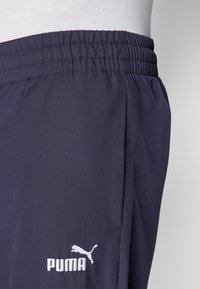 Thumbnail Image 6
