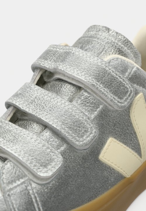 Veja RECIFE LOGO - Trainers - silver-coloured/pierre — foto 7