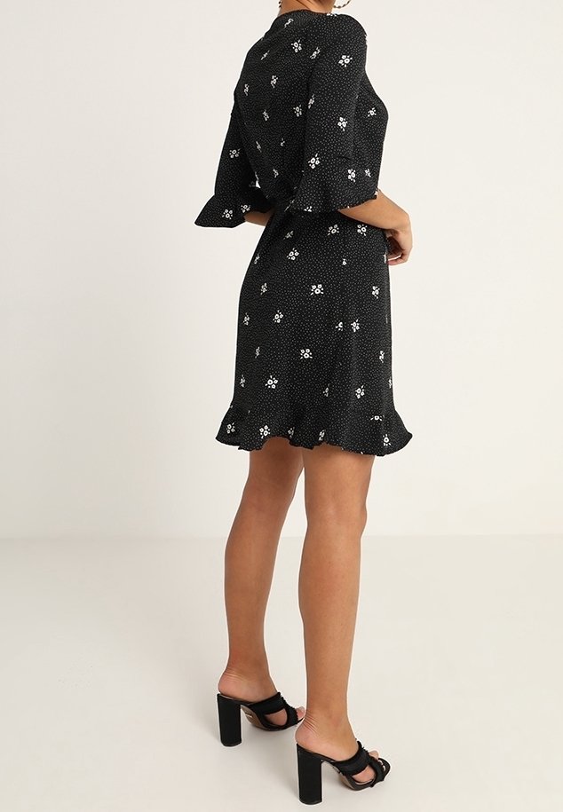 Robe Jennyfer Noir Taille 38/M – Occasion Bon état, Très Bon état Selon Vendeur