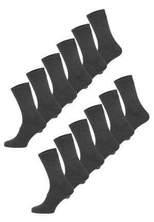 Dziesięć par ciemnoszarych skarpetek za kostkę ułożonych w dwóch ukośnych rzędach na białym tle.