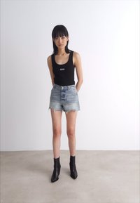Gestuz DREW LOGO  - Top - black