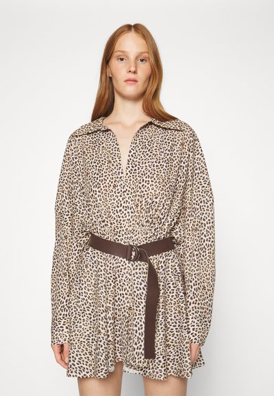 Norma Kamali SUPER OVERSIZED SHIRT FLARED MINI DRESS - Φόρεμα πουκάμισο - multi-coloured