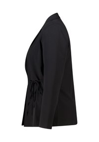 Zwarte blazer tot de taille met een gladde textuur, open voorkant, notch-revers en een strikceintuur accent bij de taille.