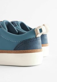 Next TOUCH FASTENING CHEVRON SHOES - Tenisky - navy blue white