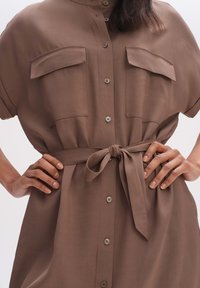 OPUS WOLDA - Blousejurk - cocoa