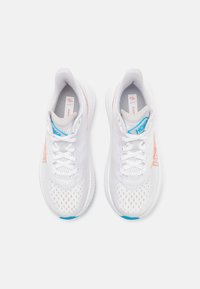 HOKA MACH 6 - Scarpe da corsa su strada - white/nimbus cloud