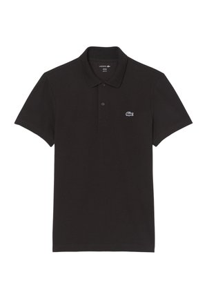 Polo negro de algodón liso, con tapeta de tres botones y un pequeño logo en contraste en el pecho izquierdo. Mangas cortas.