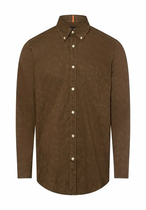 Braunes Langarmhemd mit Knopfverschluss und dezentem Muster, frontaler Brusttasche und geknöpftem Kragen, auf weißem Hintergrund präsentiert.