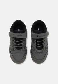 Champion RD18 LOW CORD B PS UNISEX - Zapatillas - dark grey/new black