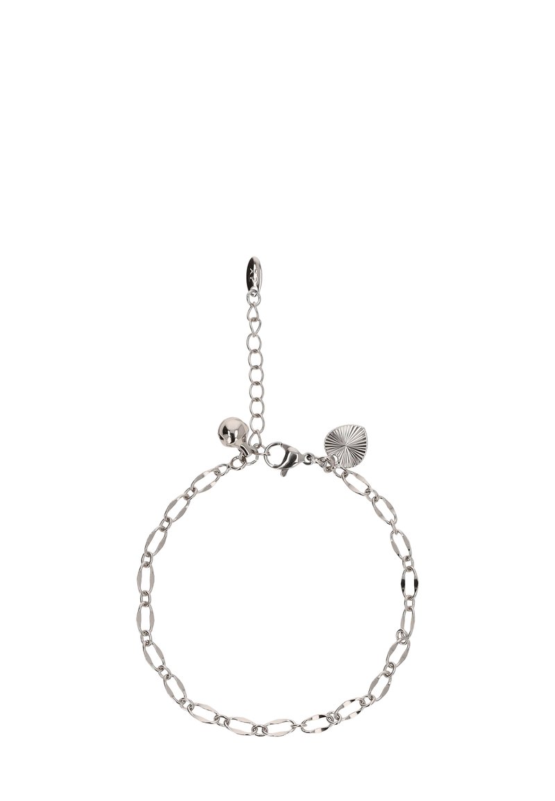 Ezüst láncos karkötő ovális linkekkel, csattal, kerek gyönggyel és textúrázott levél charm-mal. Simára csiszolt felület, minimalista design.