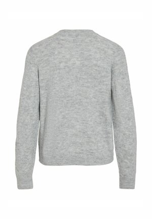 Grauer gestrickter Pullover mit geripptem Muster, langen Ärmeln und einem einfachen Rundhalsausschnitt. Die Rückseite ist schlicht und leicht lässig geschnitten.