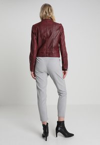Maze GRENADA - Lederjacke - wine