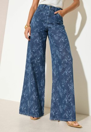 Wide Leg - dark wash floral