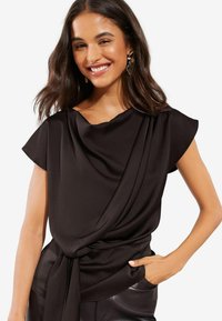 Friends Like These REGULAR FIT - WAIST DETAIL - Blūze - black