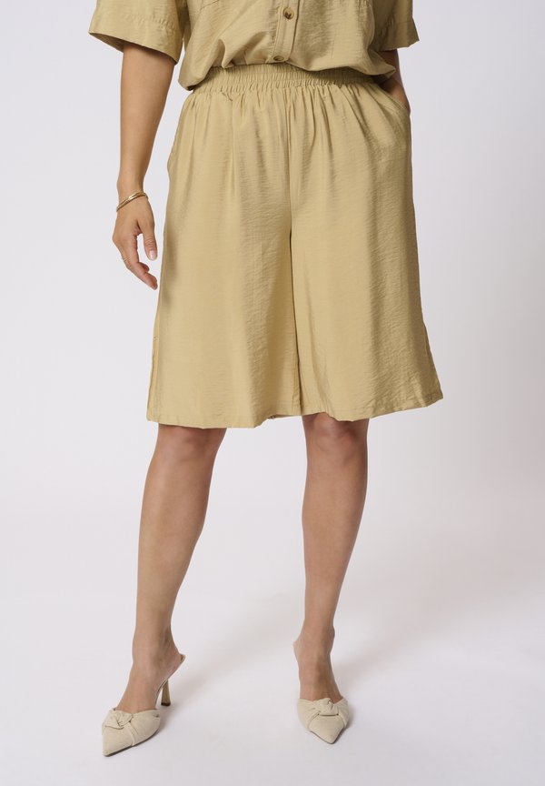 KAFLORENCE - Shorts - starfish