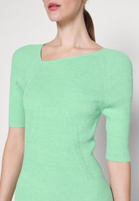 2nd Day ROSALIE - Φόρεμα-πουλόβερ - green melange