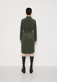 ONLY ONLMERLE DRESS - Abito a camicia - duffel bag