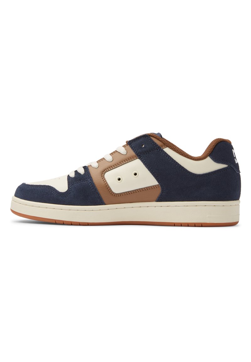 DC Shoes MANTECA  - Trainers - tbn tan brown