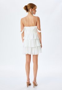 Koton VOLUMINOUS MINI, - Robe de soirée - white